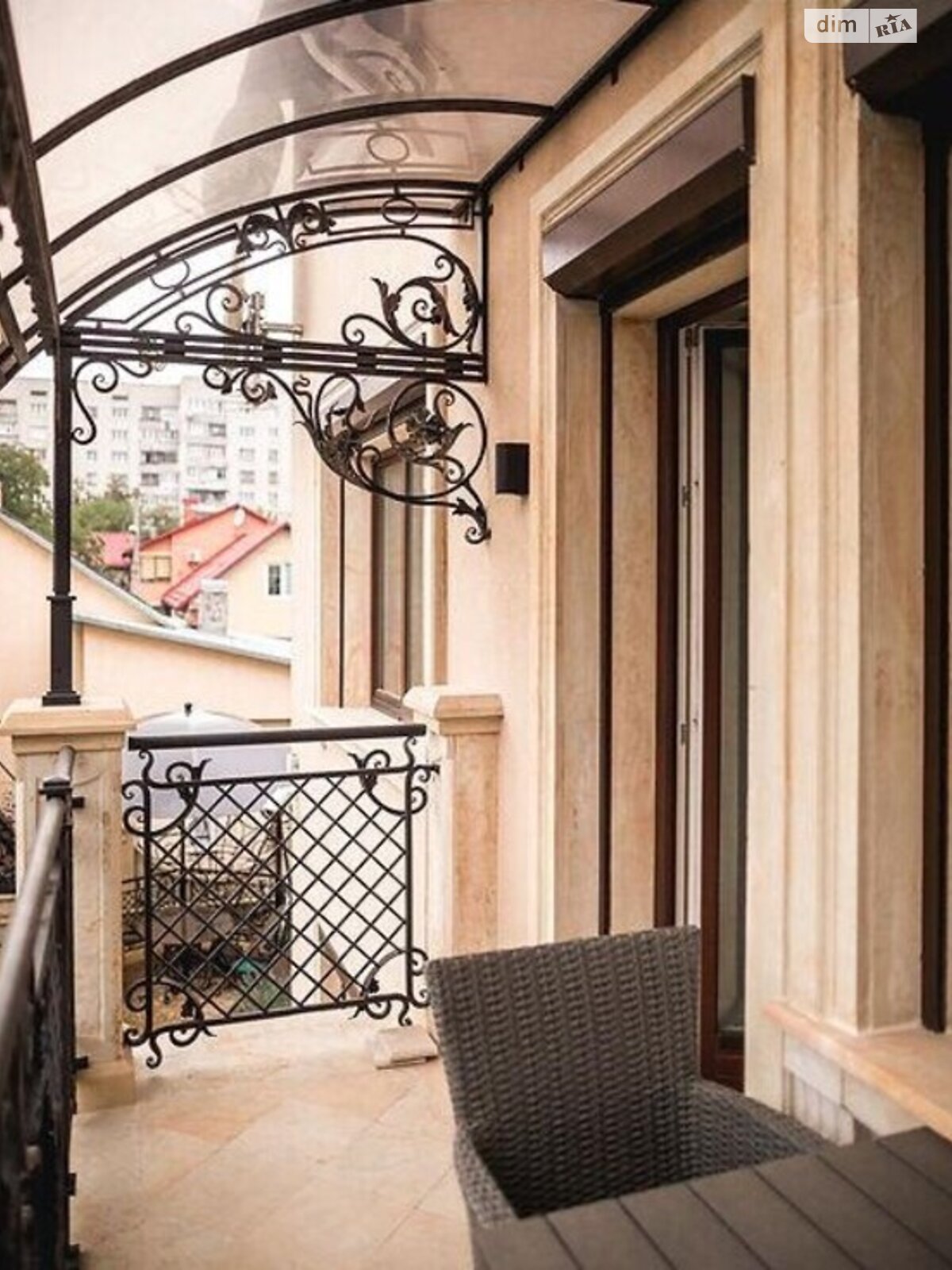 трехэтажный дом с балконом, 120 кв. м, кирпич. Продажа в Львове район Рясное фото 1 трехэтажный дом с балконом, 120 кв. м, кирпич. Продажа в Львове район Рясное фото 1