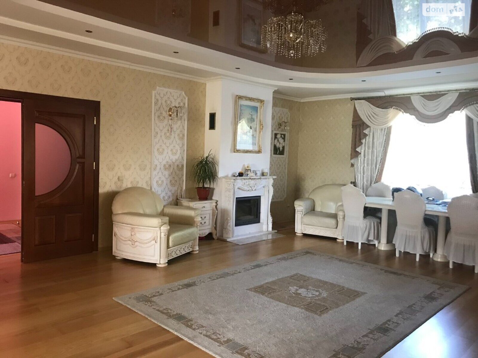 триповерховий будинок з верандою, 365 кв. м, цегла. Продаж в Львові, район Шевченківський фото 1 триповерховий будинок з верандою, 365 кв. м, цегла. Продаж в Львові, район Шевченківський фото 1