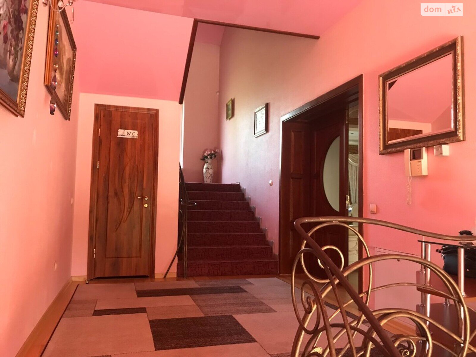 триповерховий будинок з верандою, 365 кв. м, цегла. Продаж в Львові, район Шевченківський фото 1 триповерховий будинок з верандою, 365 кв. м, цегла. Продаж в Львові, район Шевченківський фото 1