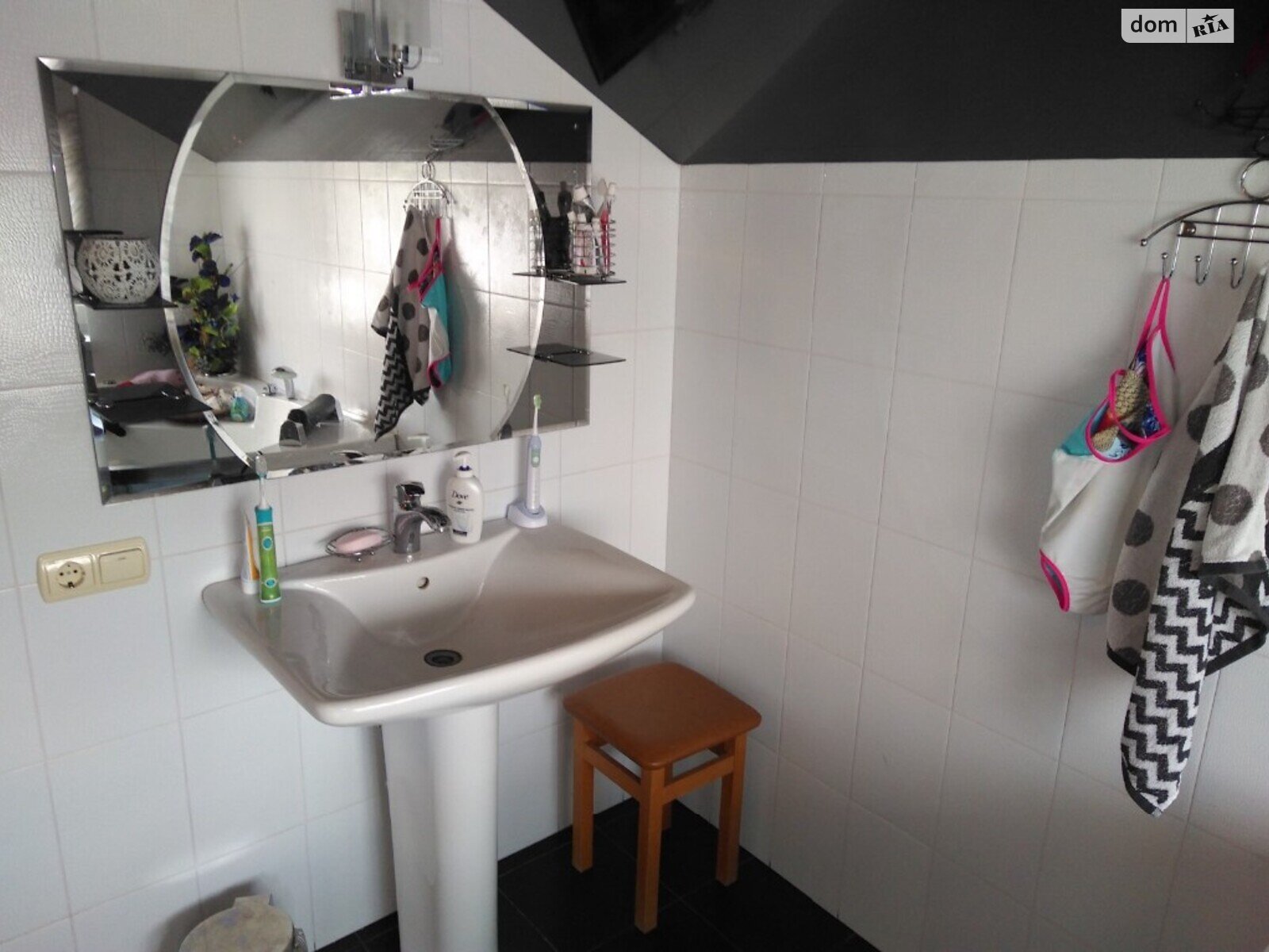 триповерховий будинок з верандою, 365 кв. м, цегла. Продаж в Львові, район Шевченківський фото 1 триповерховий будинок з верандою, 365 кв. м, цегла. Продаж в Львові, район Шевченківський фото 1