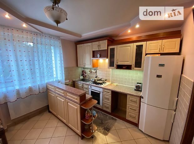 трехэтажный дом с террасой, 136 кв. м, кирпич. Продажа в Львове район Шевченковский фото 1 трехэтажный дом с террасой, 136 кв. м, кирпич. Продажа в Львове район Шевченковский фото 1