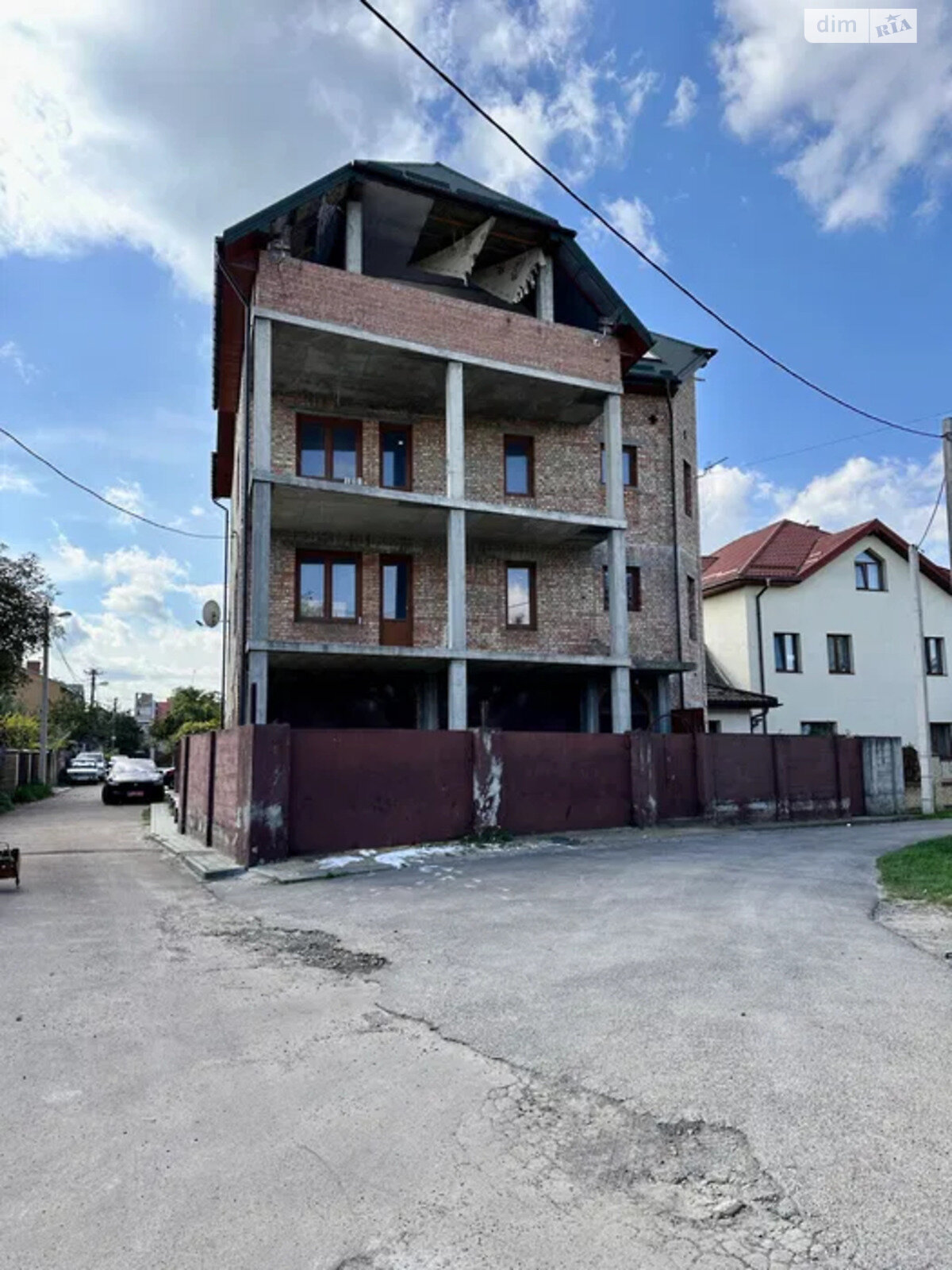 четырехэтажный дом, 433 кв. м, кирпич. Продажа в Львове район Сигновка фото 1