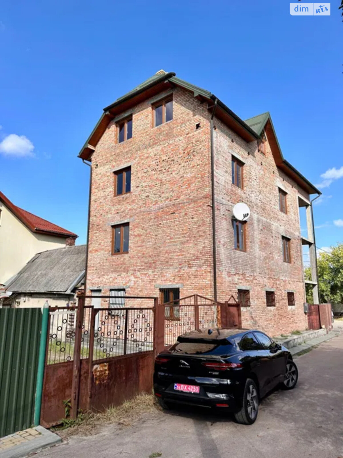 четырехэтажный дом, 433 кв. м, кирпич. Продажа в Львове район Сигновка фото 1