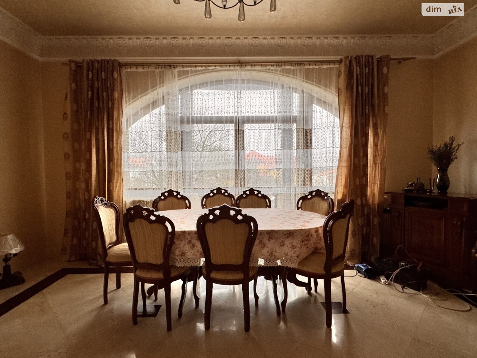 трехэтажный дом с верандой, 462 кв. м, кирпич. Продажа в Львове район Сыховский фото 1