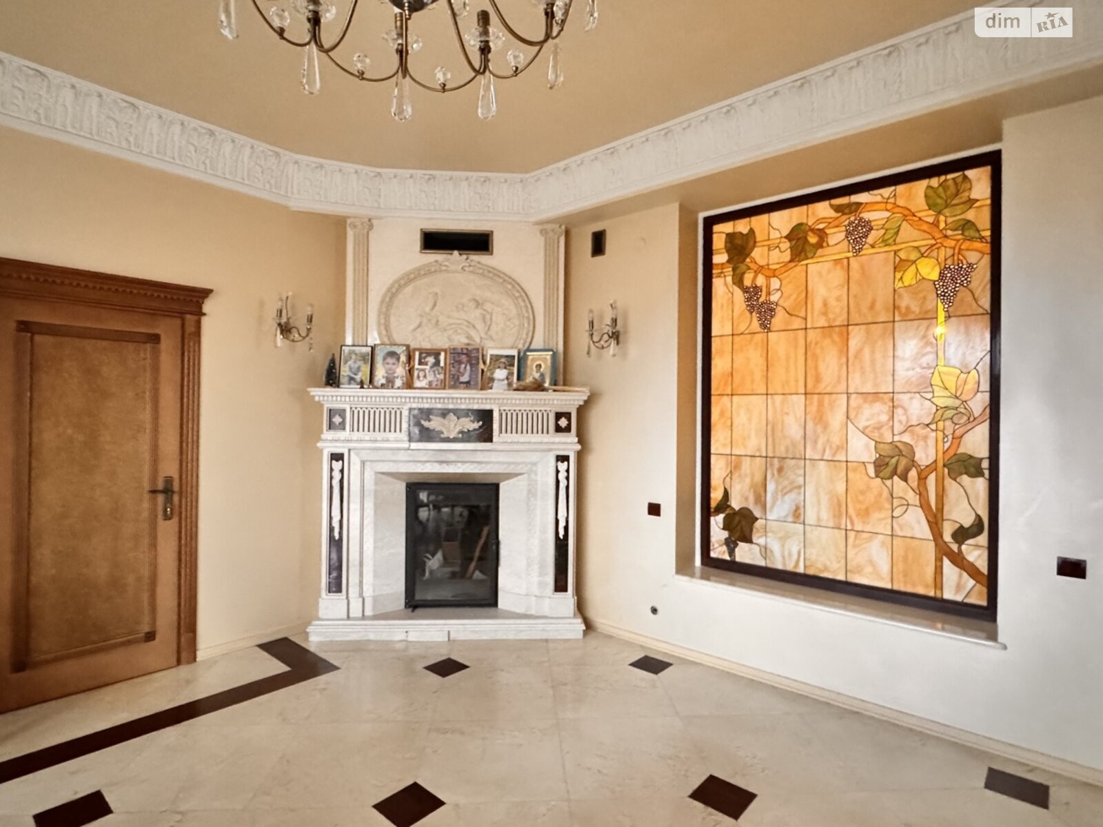 трехэтажный дом с верандой, 462 кв. м, кирпич. Продажа в Львове район Сыховский фото 1