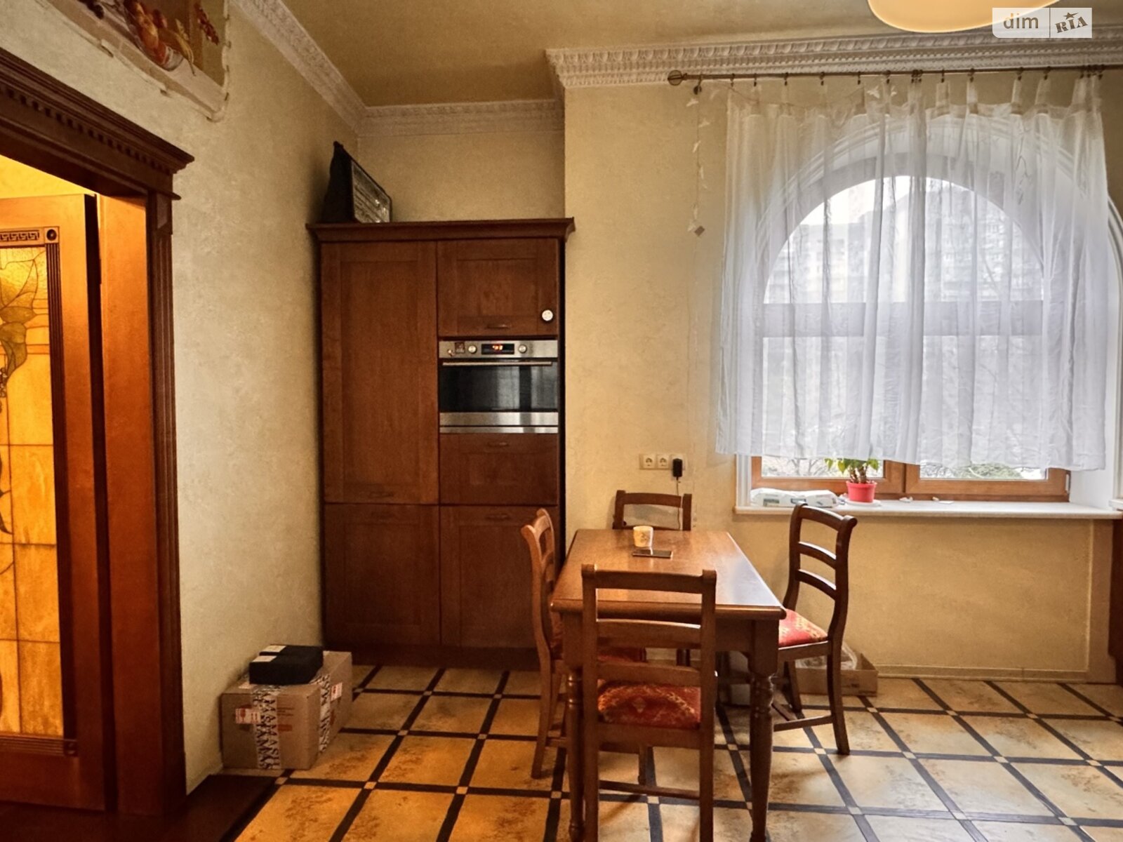 трехэтажный дом с верандой, 462 кв. м, кирпич. Продажа в Львове район Сыховский фото 1