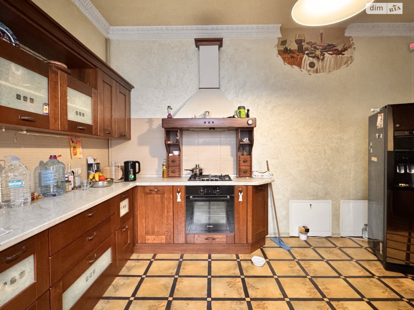 трехэтажный дом с верандой, 462 кв. м, кирпич. Продажа в Львове район Сыховский фото 1