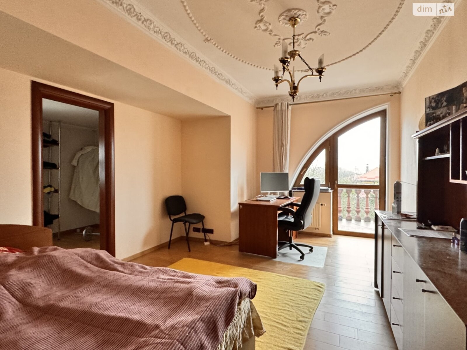 трехэтажный дом с верандой, 462 кв. м, кирпич. Продажа в Львове район Сыховский фото 1