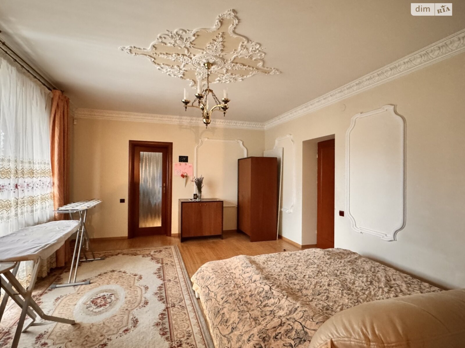 трехэтажный дом с верандой, 462 кв. м, кирпич. Продажа в Львове район Сыховский фото 1