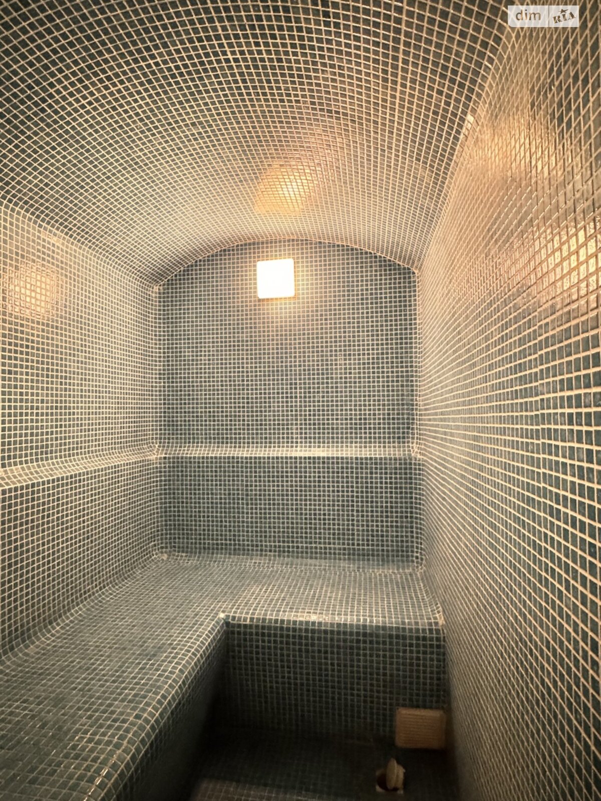 трехэтажный дом с верандой, 462 кв. м, кирпич. Продажа в Львове район Сыховский фото 1