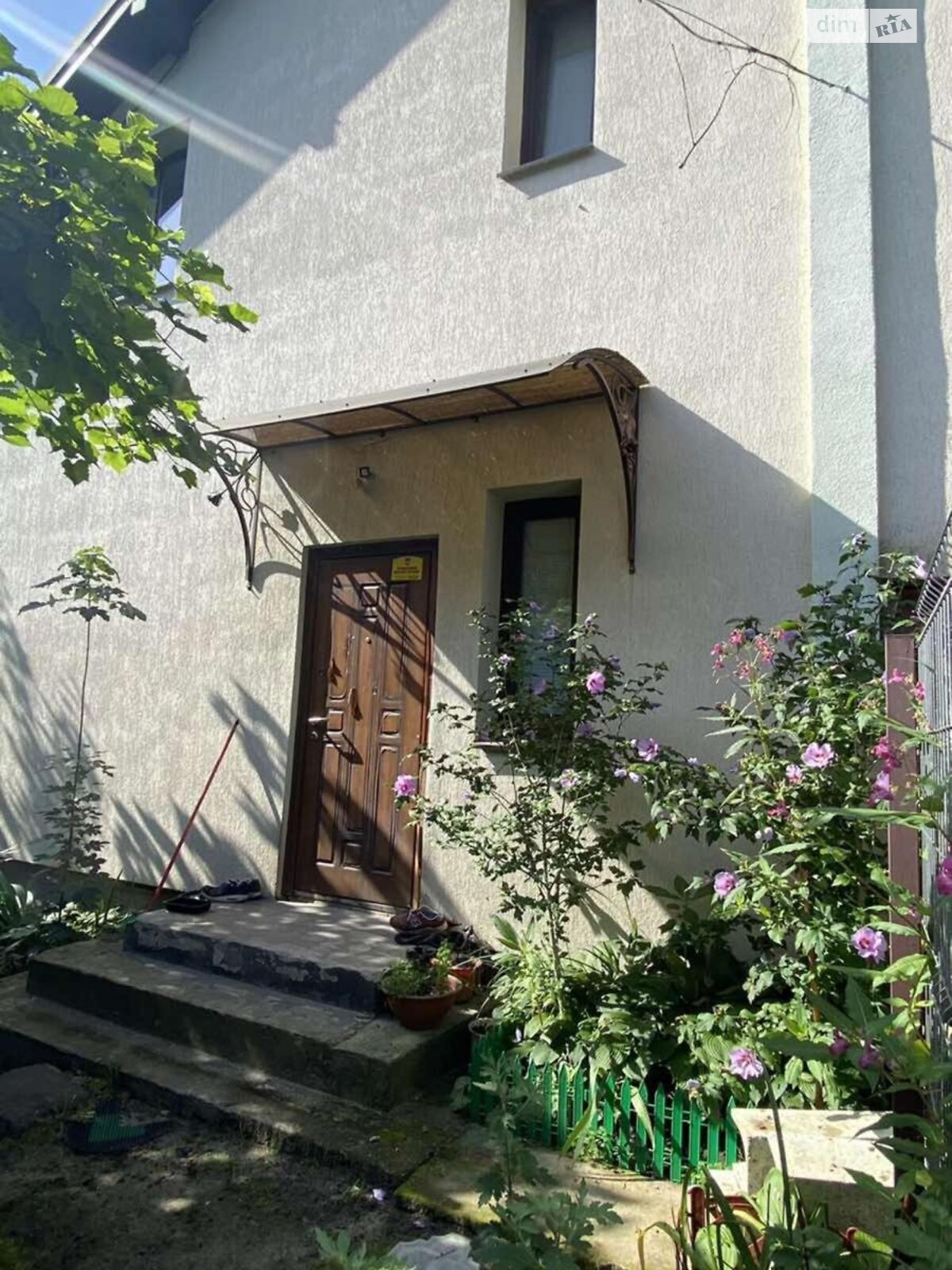 двухэтажный дом с гаражом, 130.4 кв. м, кирпич. Продажа в Львове район Центр фото 1 двухэтажный дом с гаражом, 130.4 кв. м, кирпич. Продажа в Львове район Центр фото 1