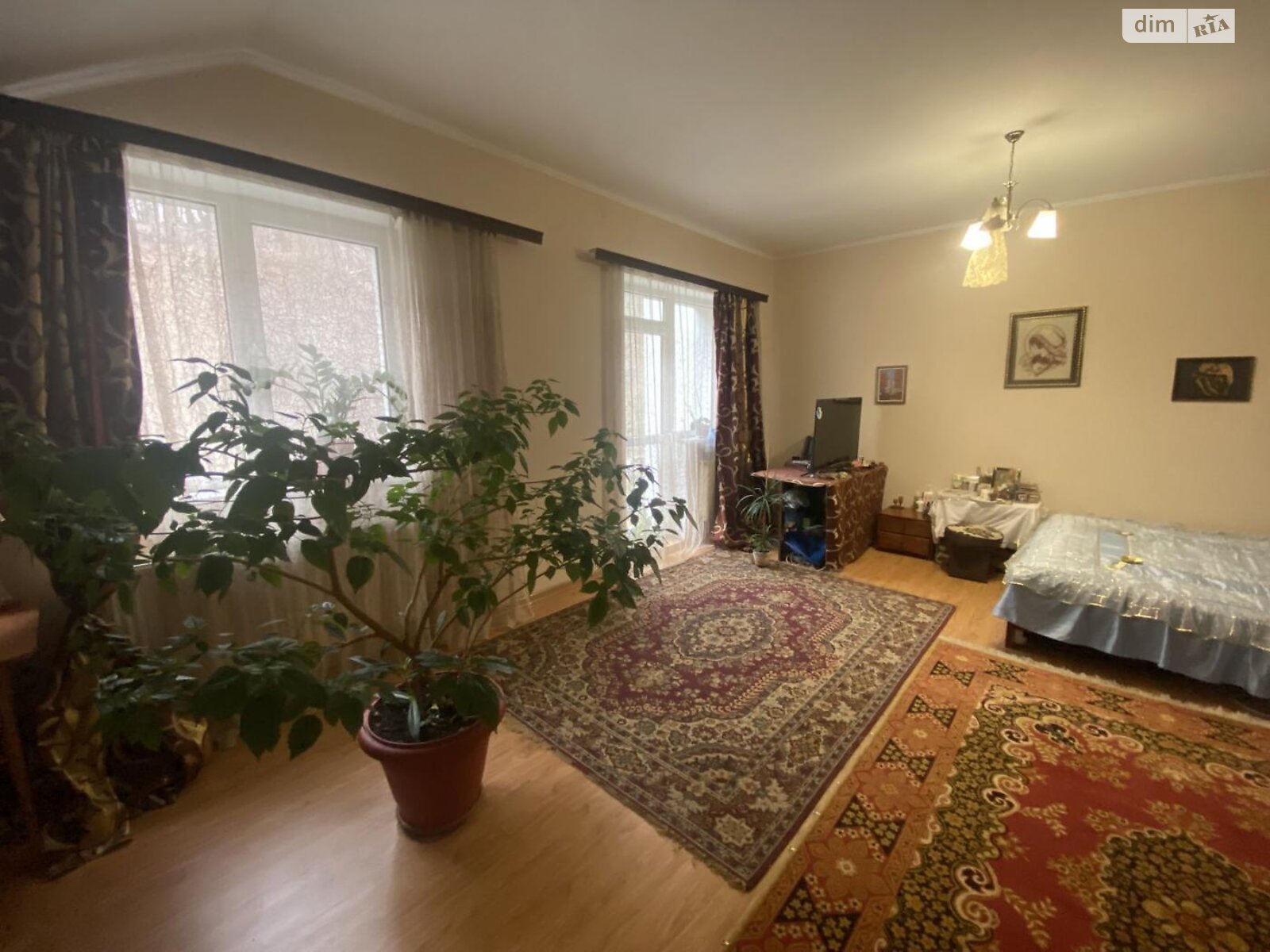 двухэтажный дом с гаражом, 130.4 кв. м, кирпич. Продажа в Львове район Центр фото 1 двухэтажный дом с гаражом, 130.4 кв. м, кирпич. Продажа в Львове район Центр фото 1