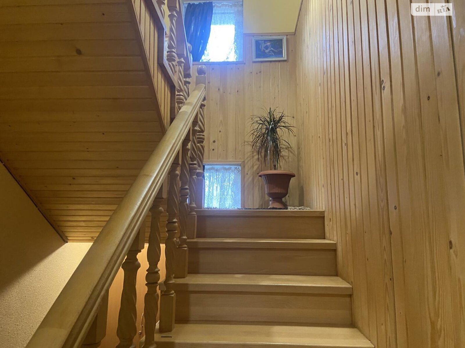 двухэтажный дом с гаражом, 130.4 кв. м, кирпич. Продажа в Львове район Центр фото 1 двухэтажный дом с гаражом, 130.4 кв. м, кирпич. Продажа в Львове район Центр фото 1