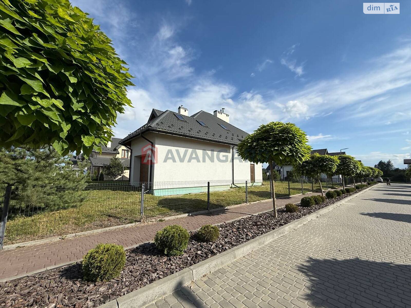 двухэтажный дом, 165 кв. м, кирпич. Продажа в Львове фото 1 двухэтажный дом, 165 кв. м, кирпич. Продажа в Львове фото 1