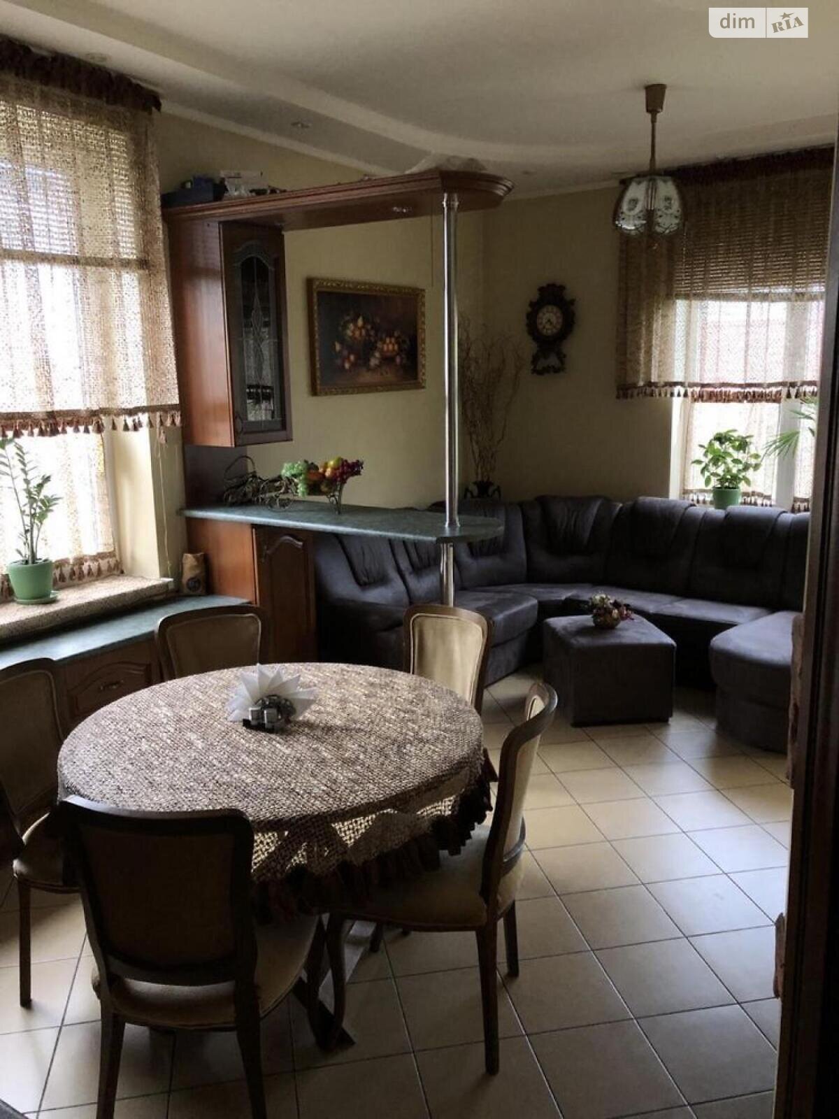 двоповерховий будинок з гаражем, 370 кв. м, цегла. Продаж в Львові, район Залізничний фото 1 двоповерховий будинок з гаражем, 370 кв. м, цегла. Продаж в Львові, район Залізничний фото 1