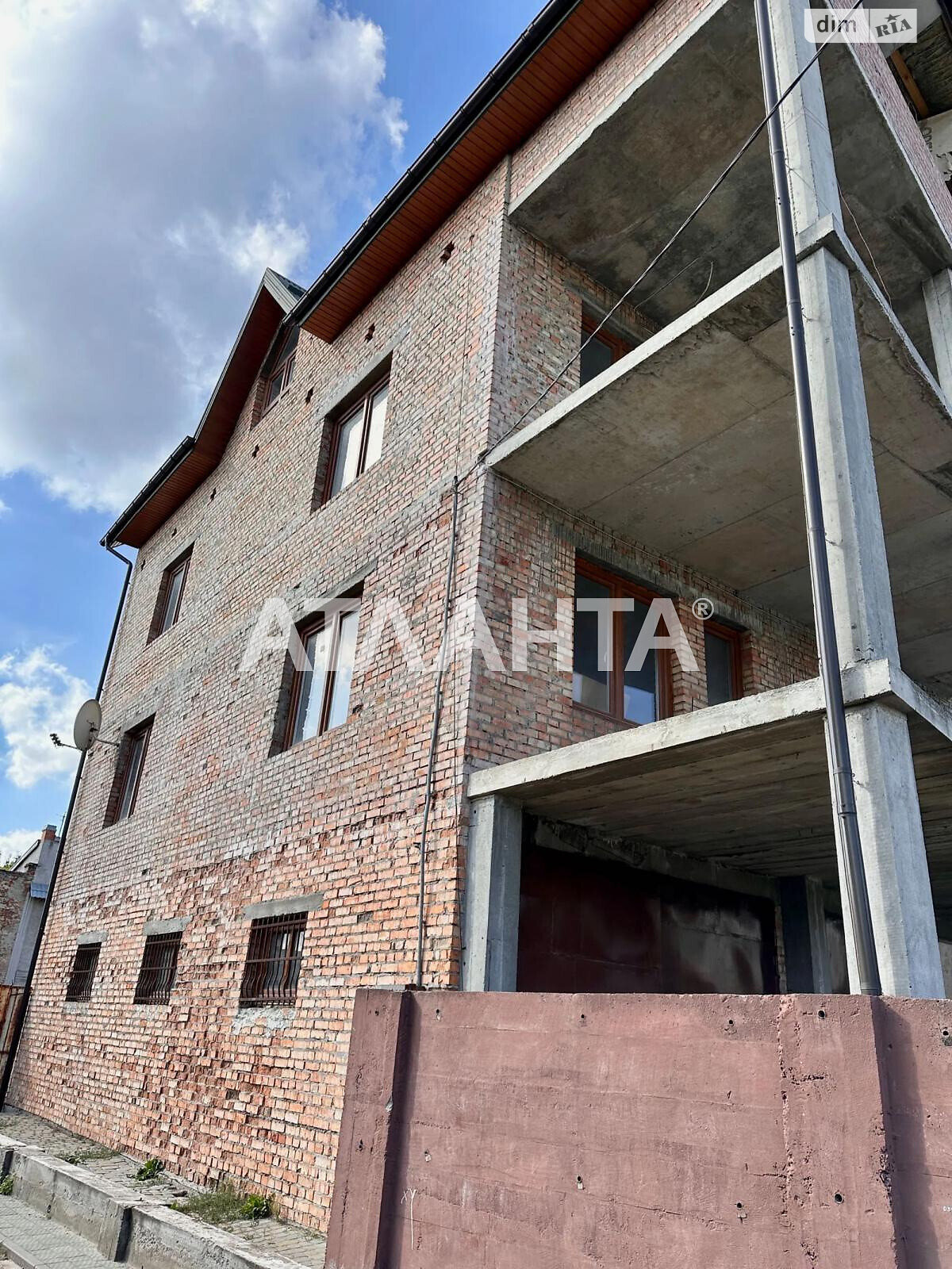 четырехэтажный дом беседка, 433 кв. м, кирпич. Продажа в Львове район Зализнычный фото 1 четырехэтажный дом беседка, 433 кв. м, кирпич. Продажа в Львове район Зализнычный фото 1