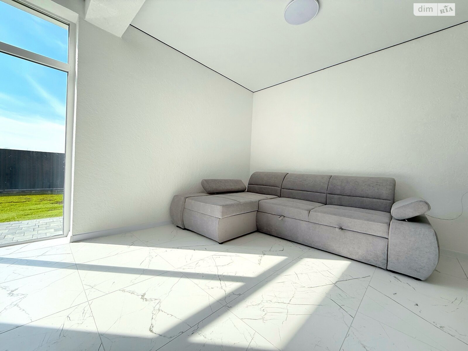 двухэтажный дом с гаражом, 220 кв. м, пеноблок. Продажа в Лысогоре фото 1 двухэтажный дом с гаражом, 220 кв. м, пеноблок. Продажа в Лысогоре фото 1