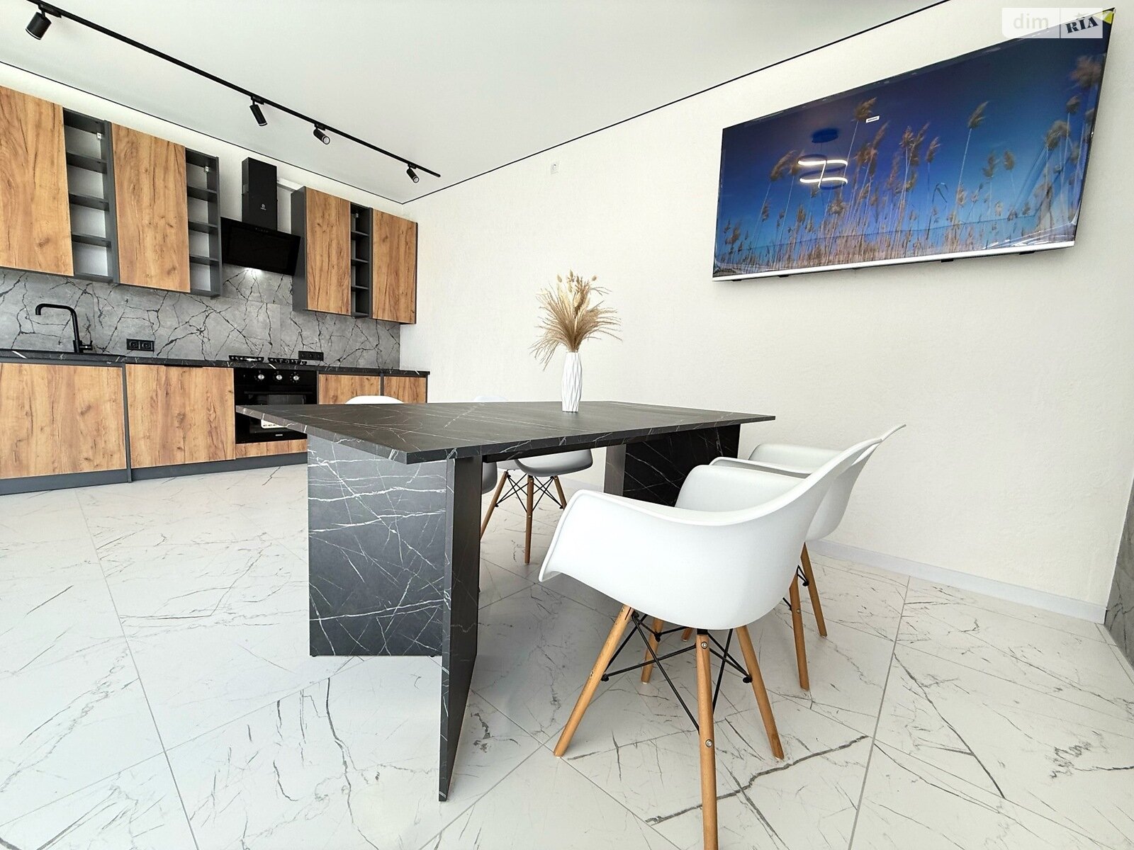 двухэтажный дом с гаражом, 220 кв. м, газобетон. Продажа в Лысогоре фото 1 двухэтажный дом с гаражом, 220 кв. м, газобетон. Продажа в Лысогоре фото 1