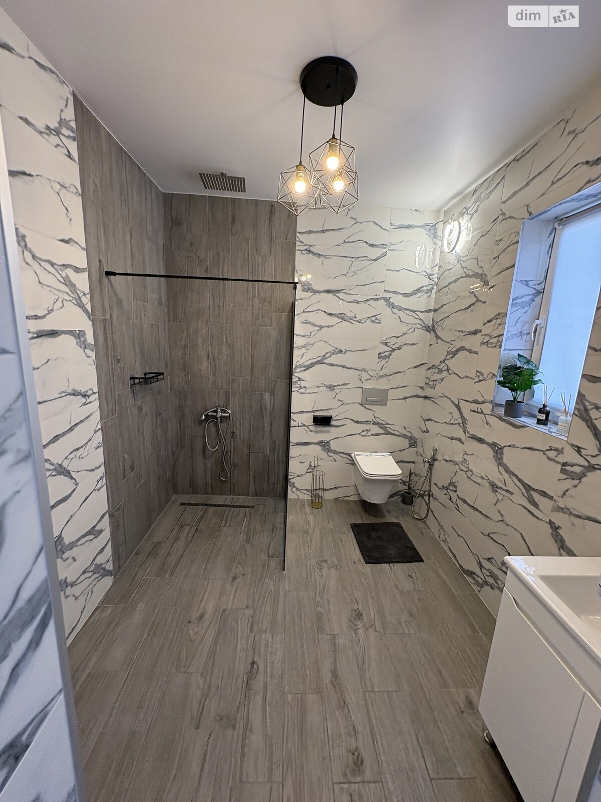 двухэтажный дом, 220 кв. м, газобетон. Продажа в Лысогоре фото 1