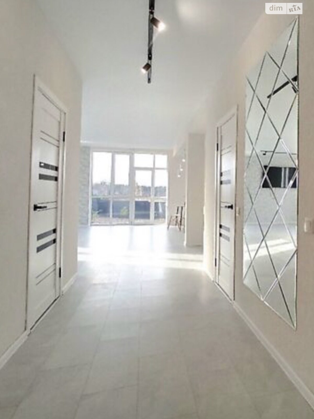 двоповерховий будинок з гаражем, 200 кв. м, цегла. Продаж у Лисогорі фото 1