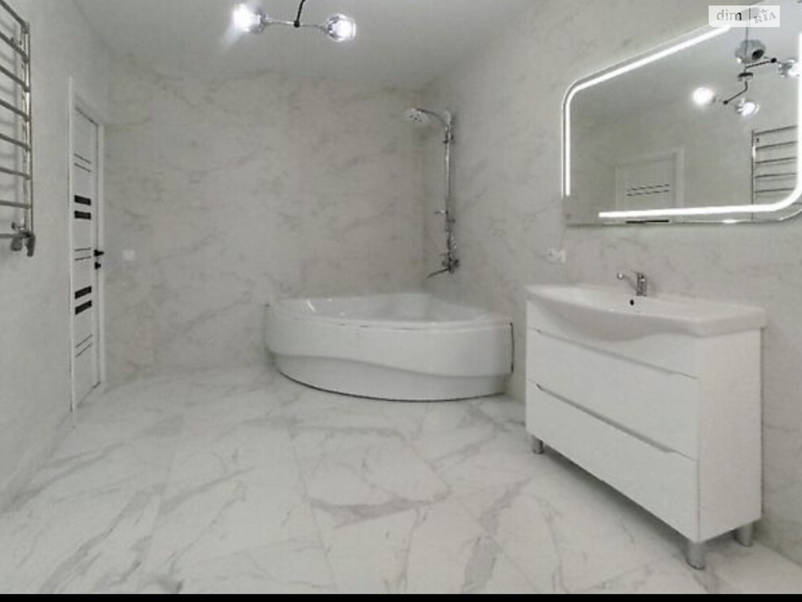 двоповерховий будинок з гаражем, 200 кв. м, цегла. Продаж у Лисогорі фото 1