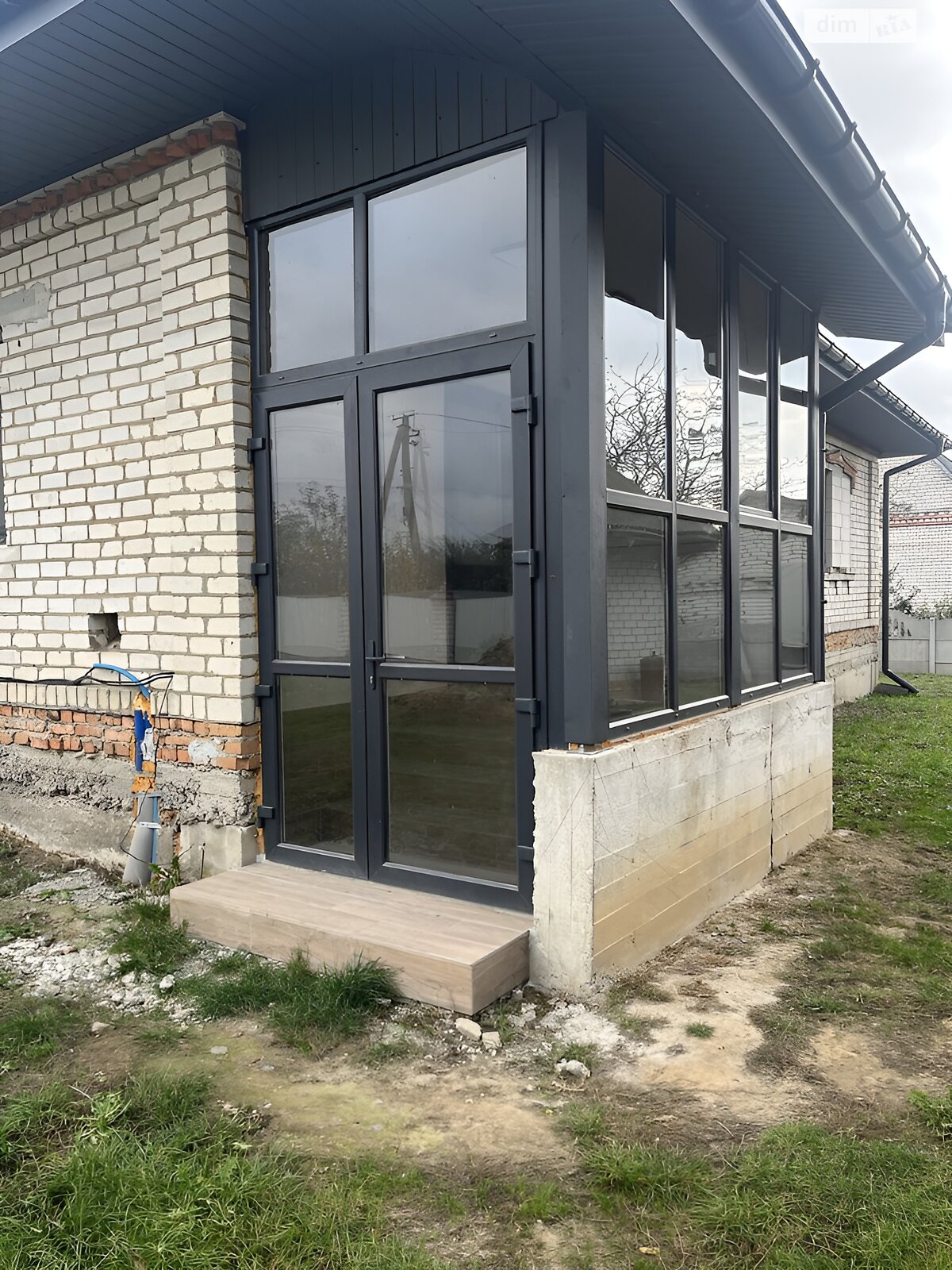 одноэтажный дом с гаражом, 120 кв. м, кирпич. Продажа в Любаре фото 1 одноэтажный дом с гаражом, 120 кв. м, кирпич. Продажа в Любаре фото 1