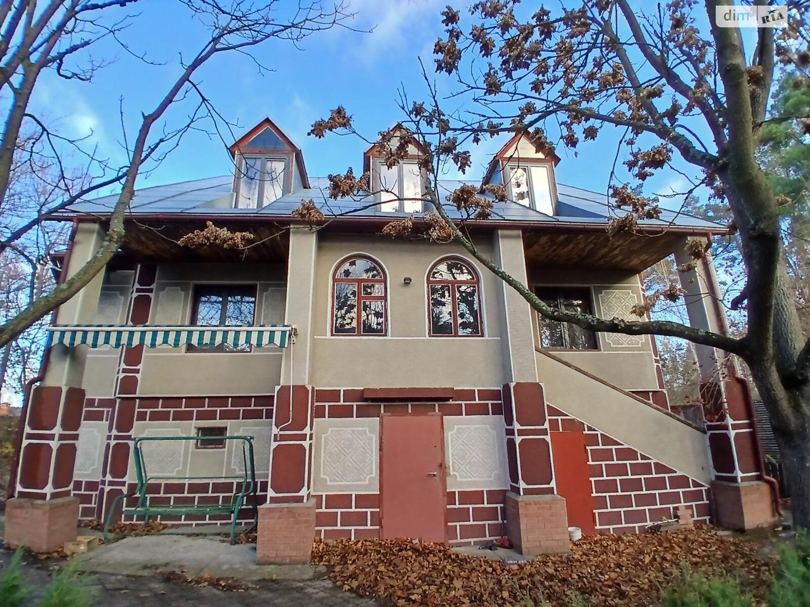 триповерховий будинок з ремонтом, 263.6 кв. м, цегла. Продаж у Бучі фото 1 триповерховий будинок з ремонтом, 263.6 кв. м, цегла. Продаж у Бучі фото 1