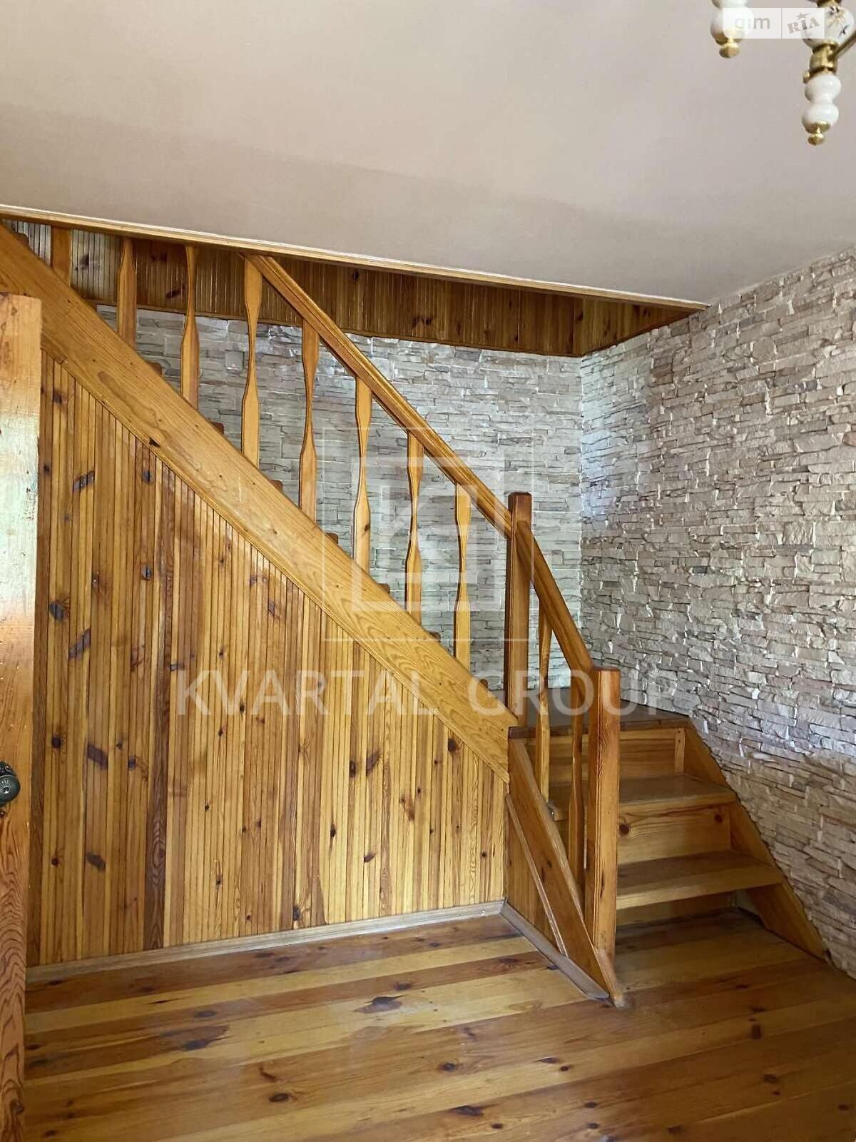 триповерховий будинок з ремонтом, 263.6 кв. м, цегла. Продаж у Бучі фото 1 триповерховий будинок з ремонтом, 263.6 кв. м, цегла. Продаж у Бучі фото 1