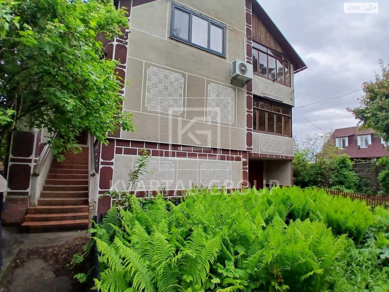 триповерховий будинок з ремонтом, 263.6 кв. м, цегла. Продаж у Бучі фото 1 триповерховий будинок з ремонтом, 263.6 кв. м, цегла. Продаж у Бучі фото 1