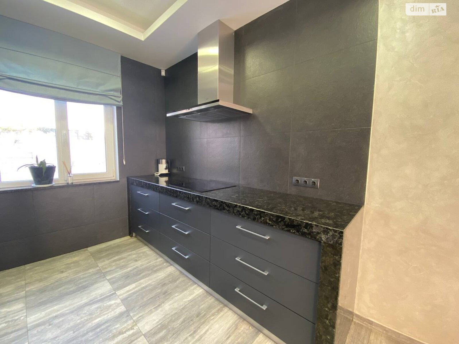 двухэтажный дом с мебелью, 160 кв. м, кирпич. Продажа в Любимовке фото 1 двухэтажный дом с мебелью, 160 кв. м, кирпич. Продажа в Любимовке фото 1