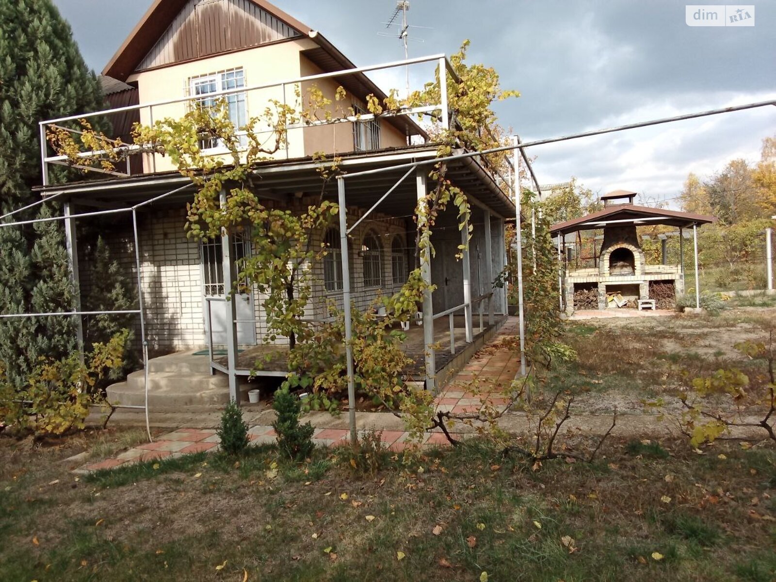 трехэтажный дом с верандой, 118.7 кв. м, кирпич. Продажа в Любимовке фото 1 трехэтажный дом с верандой, 118.7 кв. м, кирпич. Продажа в Любимовке фото 1