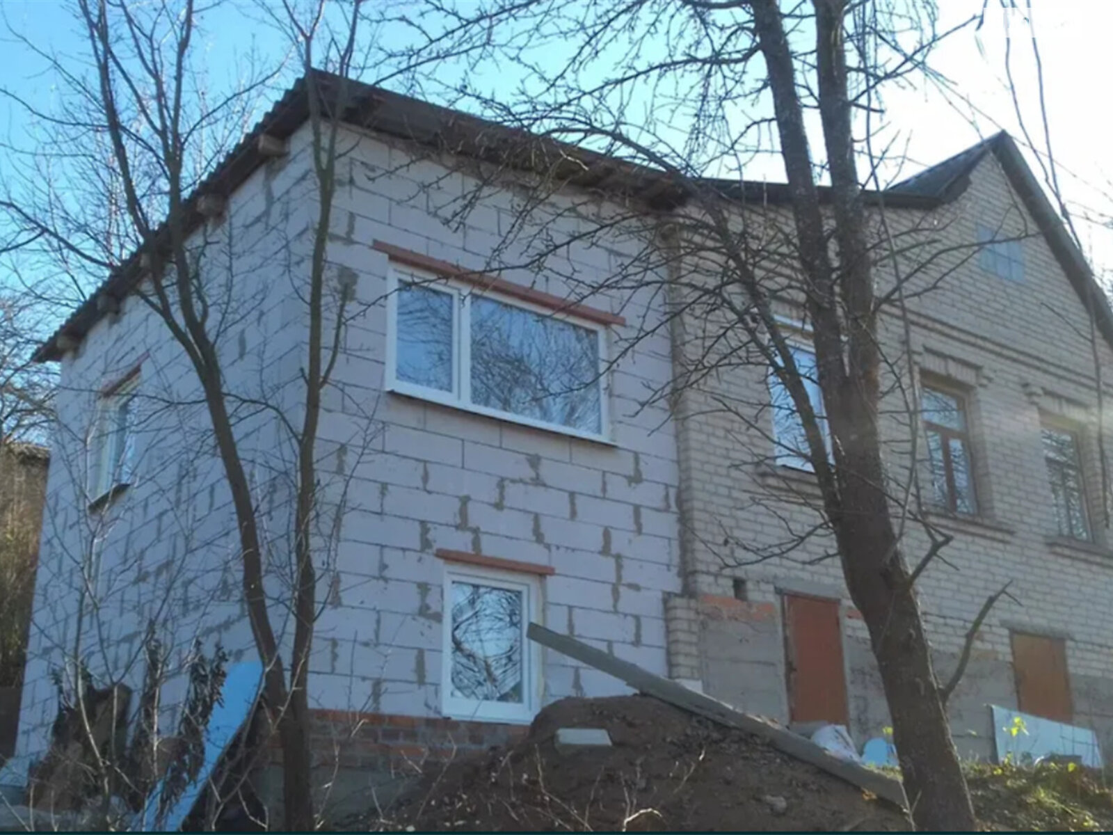 двоповерховий будинок з верандою, 80 кв. м, цегла. Продаж в Люботині, район Люботин фото 1 двоповерховий будинок з верандою, 80 кв. м, цегла. Продаж в Люботині, район Люботин фото 1