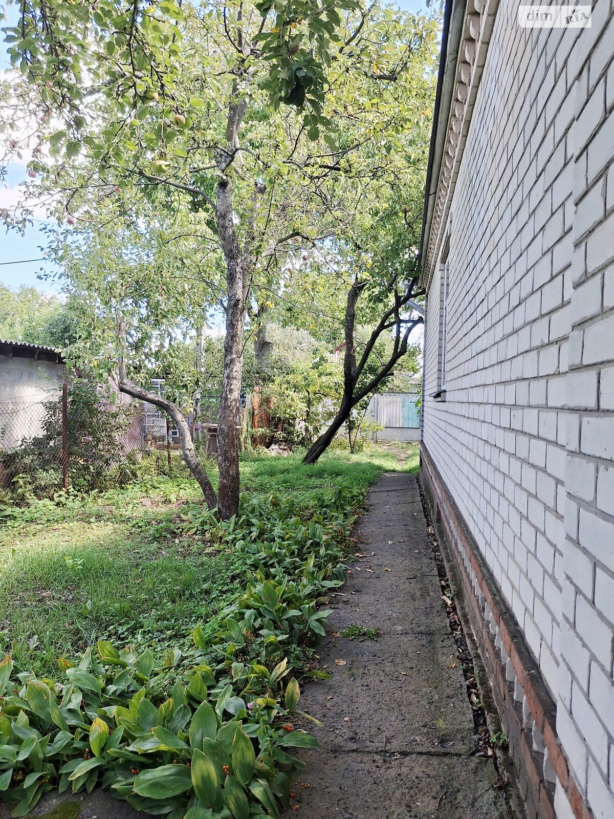 двоповерховий будинок з гаражем, 102.4 кв. м, цегла. Продаж в Люботині, район Люботин фото 1 двоповерховий будинок з гаражем, 102.4 кв. м, цегла. Продаж в Люботині, район Люботин фото 1