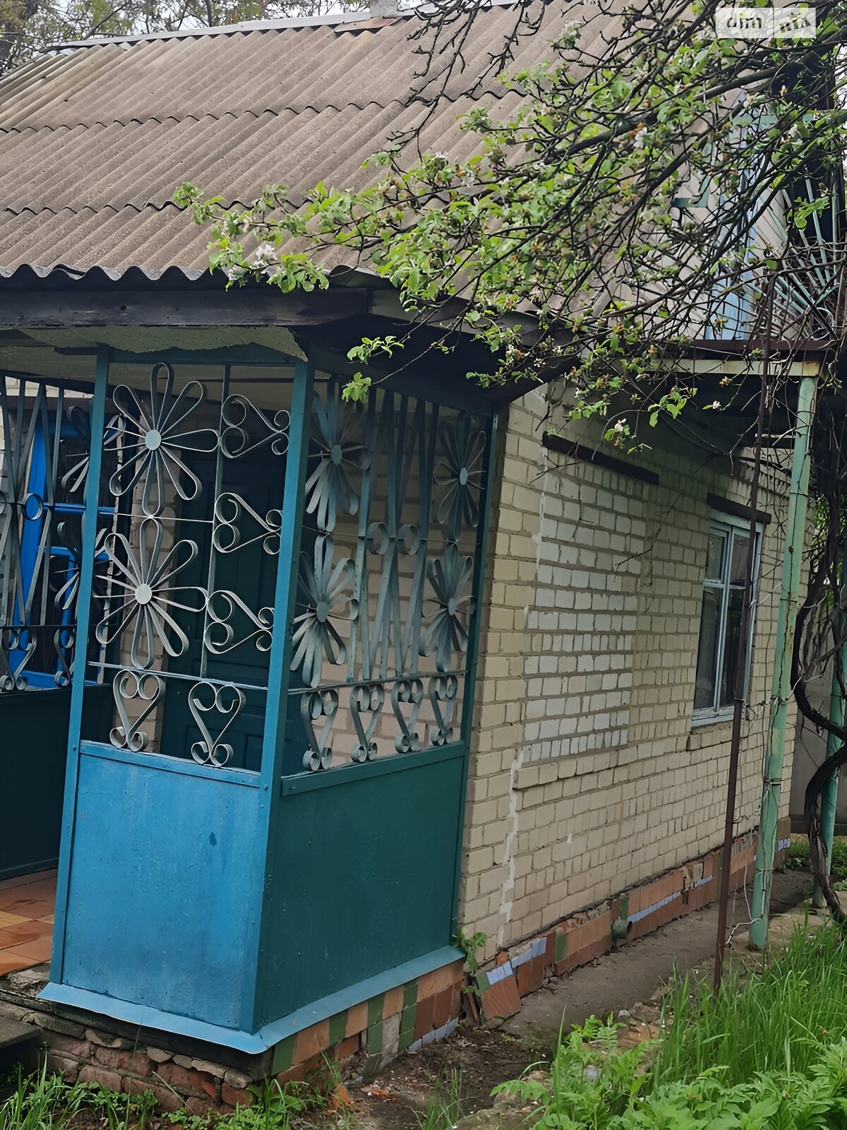 двоповерховий будинок з верандою, 45 кв. м, цегла. Продаж у Люботині фото 1 двоповерховий будинок з верандою, 45 кв. м, цегла. Продаж у Люботині фото 1