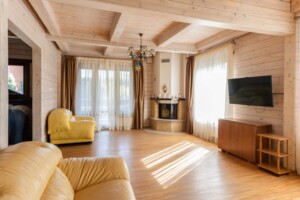 двоповерховий будинок з ремонтом, 250 кв. м, дерево та цегла. Продаж у Лютіжі фото 2