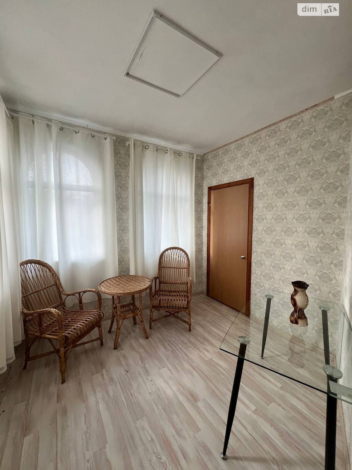 трехэтажный дом с ремонтом, 150 кв. м, кирпич. Продажа в Лютиже фото 1 трехэтажный дом с ремонтом, 150 кв. м, кирпич. Продажа в Лютиже фото 1