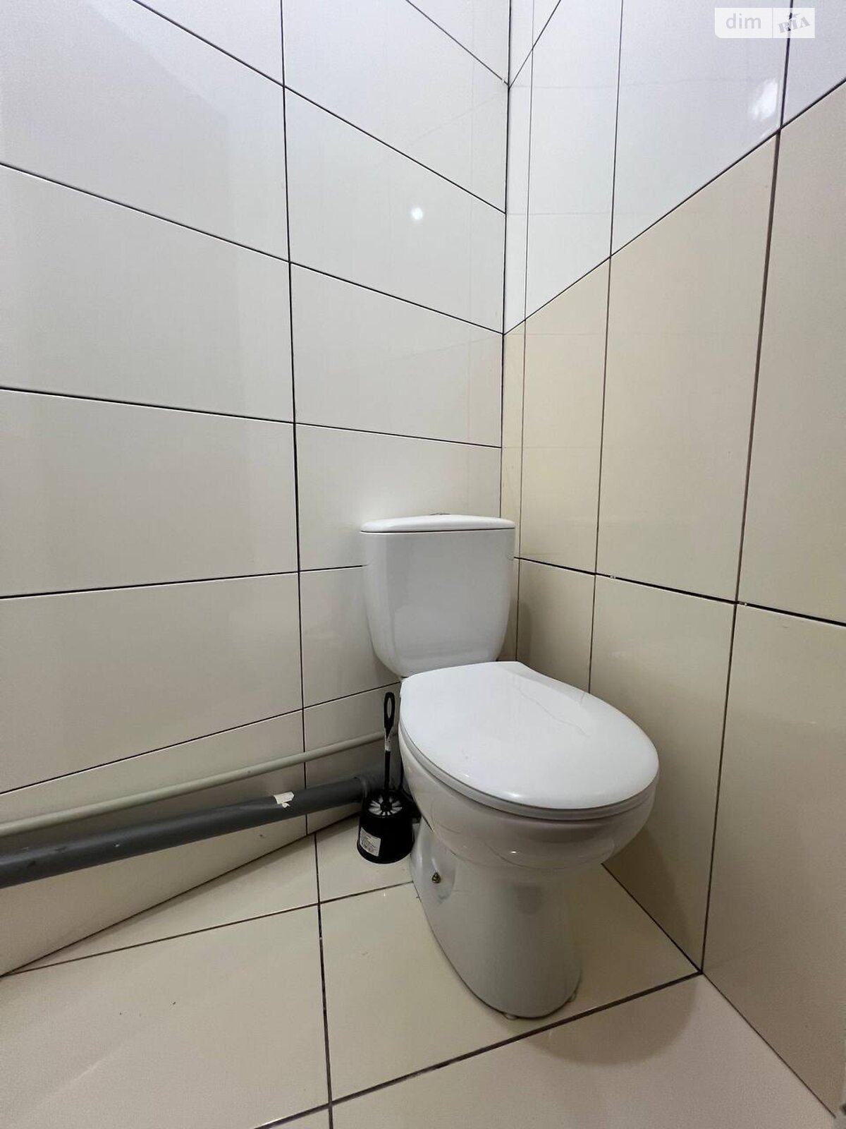трехэтажный дом с ремонтом, 150 кв. м, кирпич. Продажа в Лютиже фото 1 трехэтажный дом с ремонтом, 150 кв. м, кирпич. Продажа в Лютиже фото 1