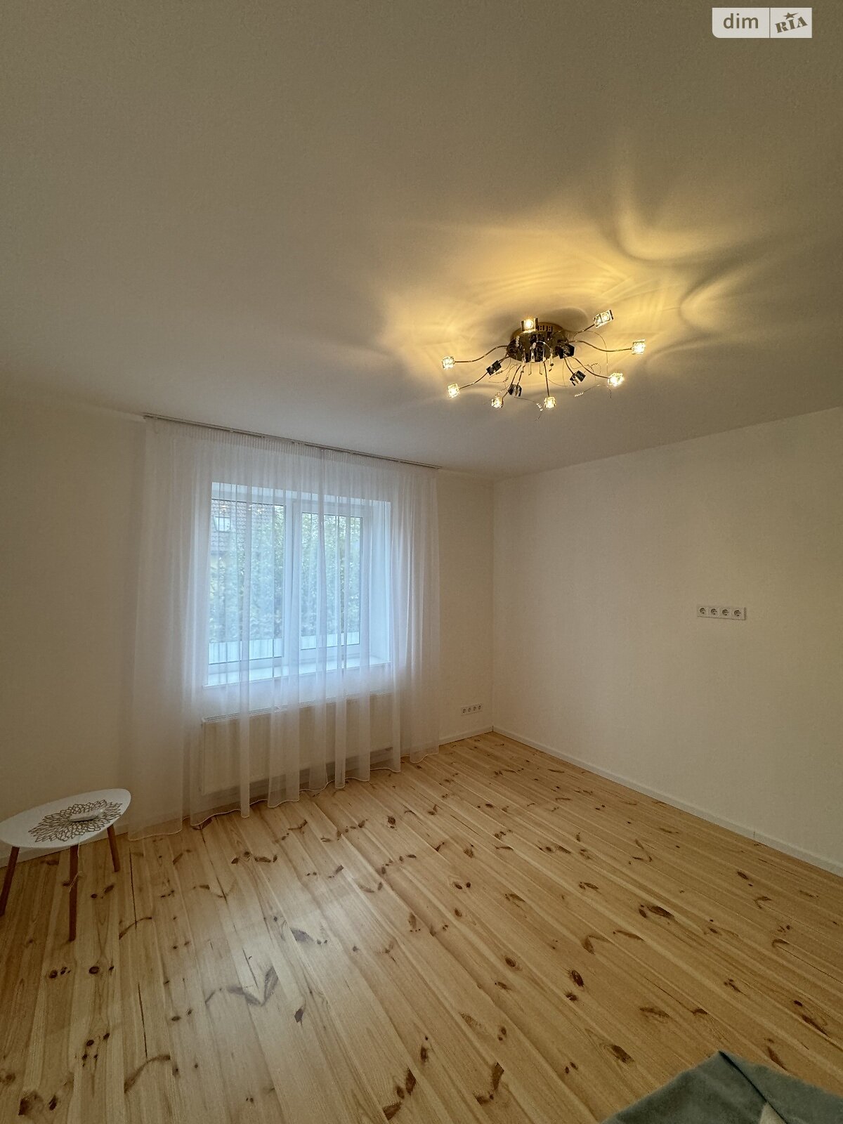 одноповерховий будинок з опаленням, 205 кв. м, шлакоблок. Продаж у Лютіжі фото 1 одноповерховий будинок з опаленням, 205 кв. м, шлакоблок. Продаж у Лютіжі фото 1