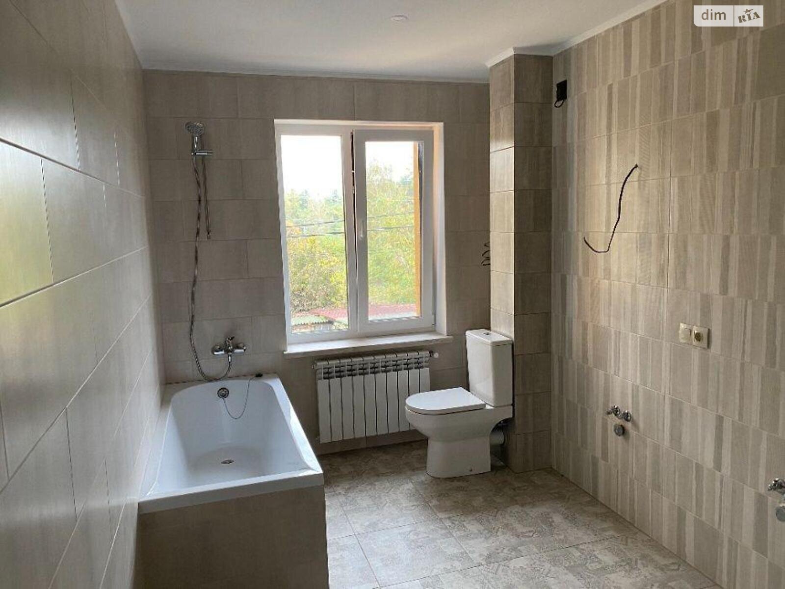 двухэтажный дом, 182 кв. м, кирпич. Продажа в Лютиже фото 1