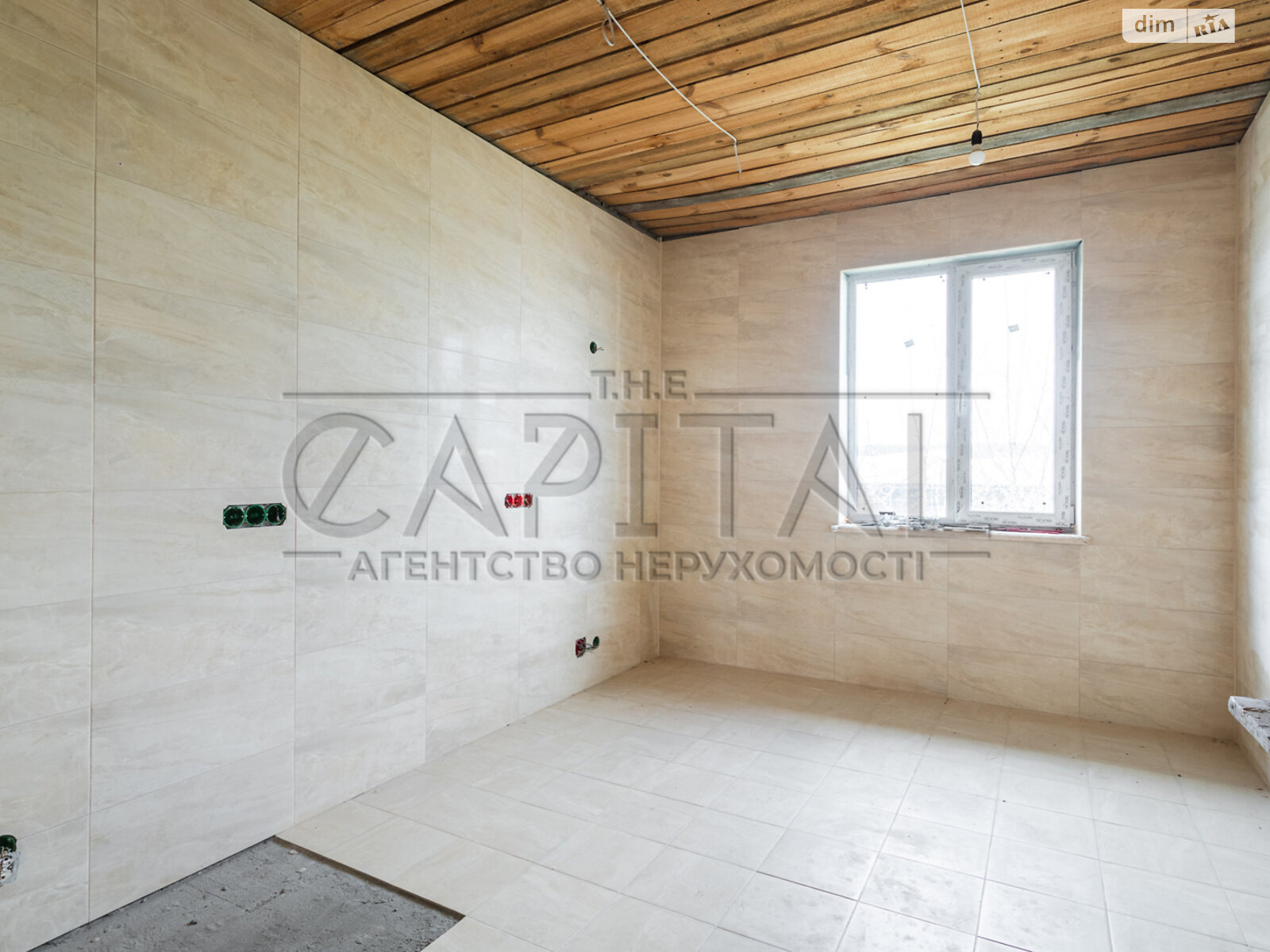 одноэтажный дом с гаражом, 350 кв. м, кирпич. Продажа в Лютиже фото 1 одноэтажный дом с гаражом, 350 кв. м, кирпич. Продажа в Лютиже фото 1