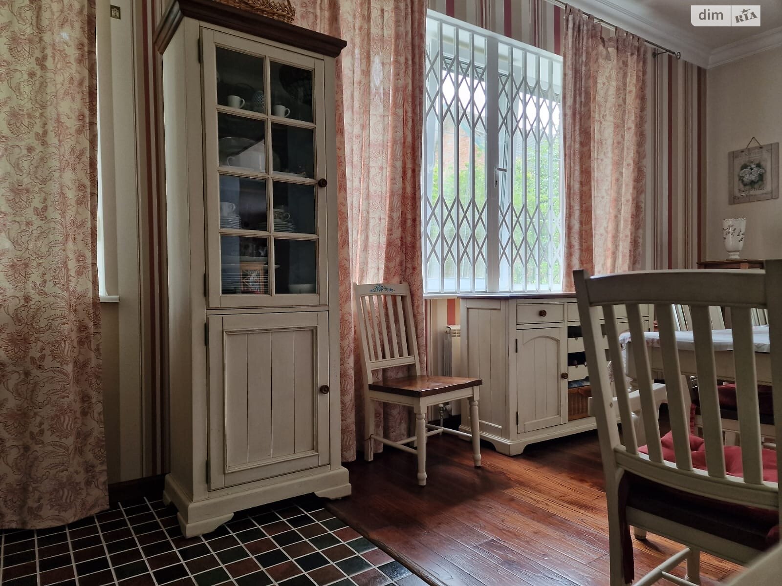 двоповерховий будинок з гаражем, 227.2 кв. м, цегла. Продаж у Лютіжі фото 1 двоповерховий будинок з гаражем, 227.2 кв. м, цегла. Продаж у Лютіжі фото 1