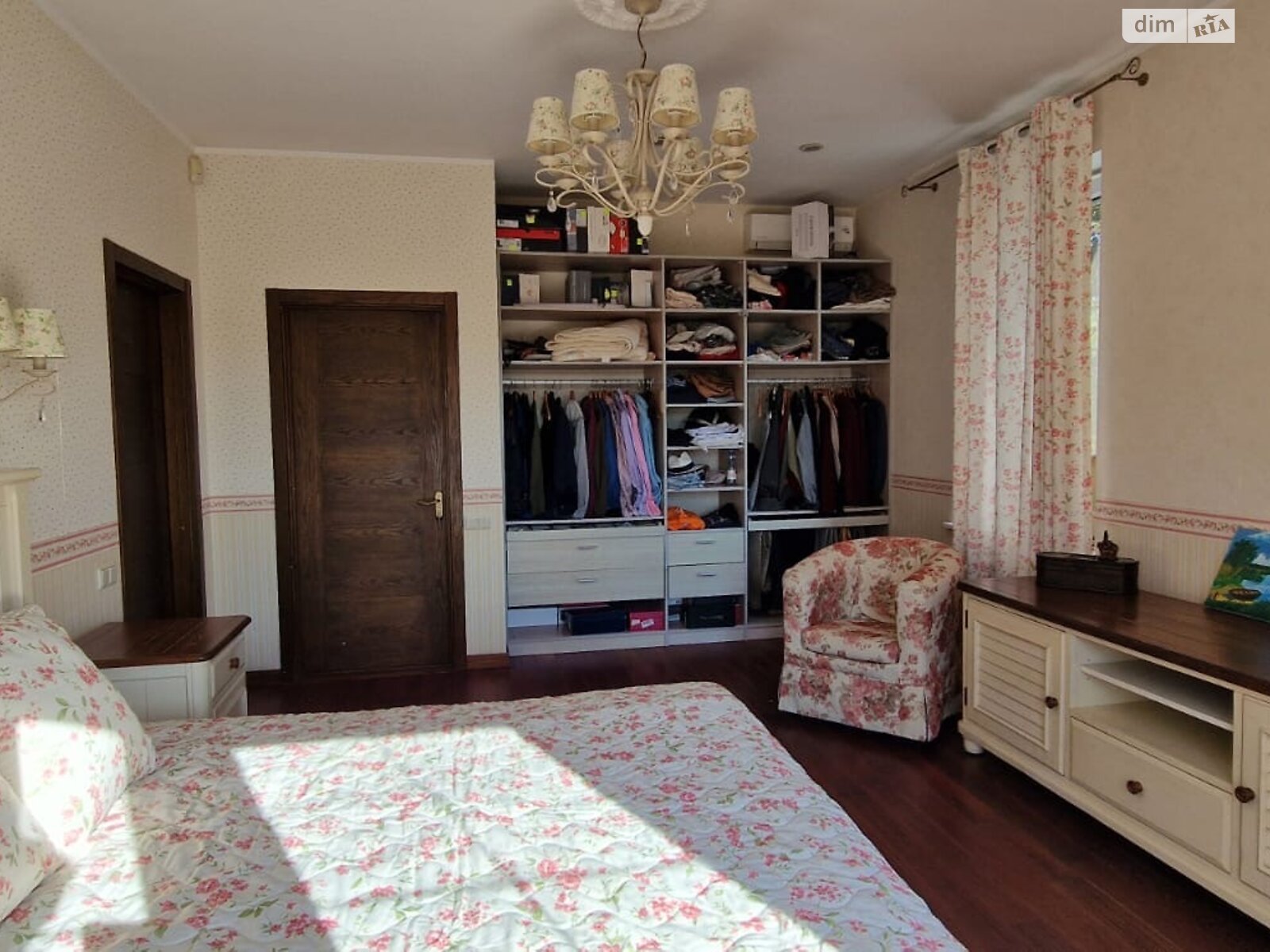 двоповерховий будинок з гаражем, 227.2 кв. м, цегла. Продаж у Лютіжі фото 1 двоповерховий будинок з гаражем, 227.2 кв. м, цегла. Продаж у Лютіжі фото 1