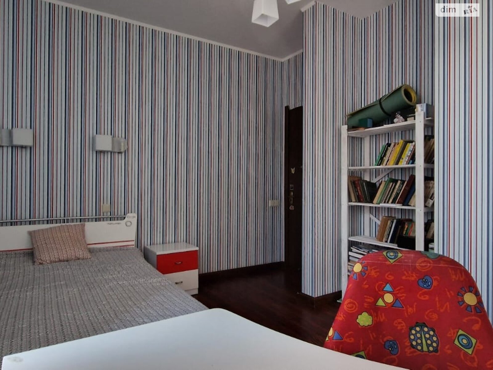 двоповерховий будинок з гаражем, 227.2 кв. м, цегла. Продаж у Лютіжі фото 1 двоповерховий будинок з гаражем, 227.2 кв. м, цегла. Продаж у Лютіжі фото 1