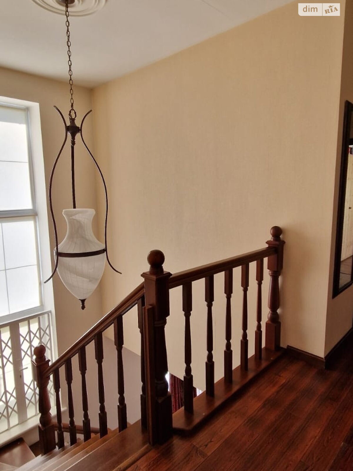 двоповерховий будинок з гаражем, 227.2 кв. м, цегла. Продаж у Лютіжі фото 1 двоповерховий будинок з гаражем, 227.2 кв. м, цегла. Продаж у Лютіжі фото 1