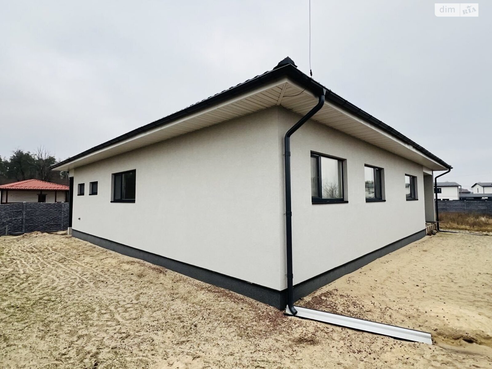 одноповерховий будинок з ремонтом, 102.1 кв. м, СІП. Продаж у Лютіжі фото 1 одноповерховий будинок з ремонтом, 102.1 кв. м, СІП. Продаж у Лютіжі фото 1