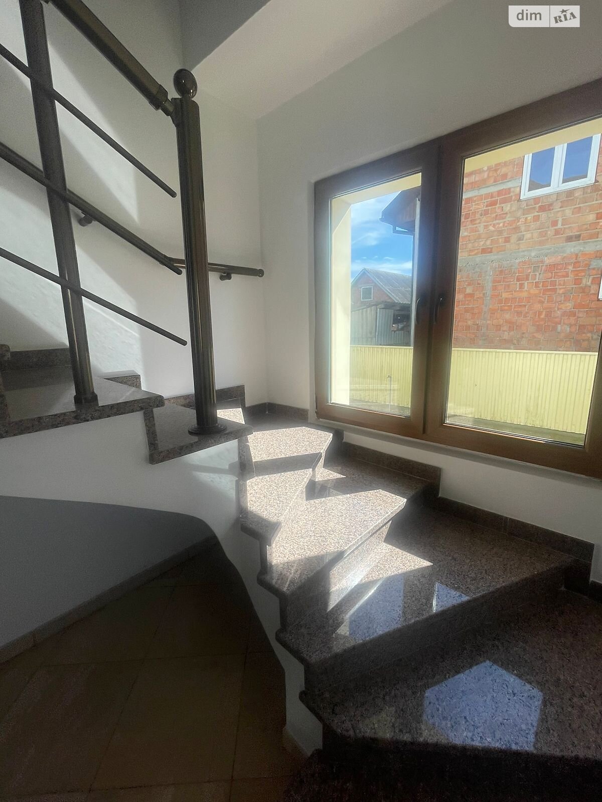 двоповерховий будинок, 136 кв. м, цегла. Продаж у Магалі фото 1 двоповерховий будинок, 136 кв. м, цегла. Продаж у Магалі фото 1