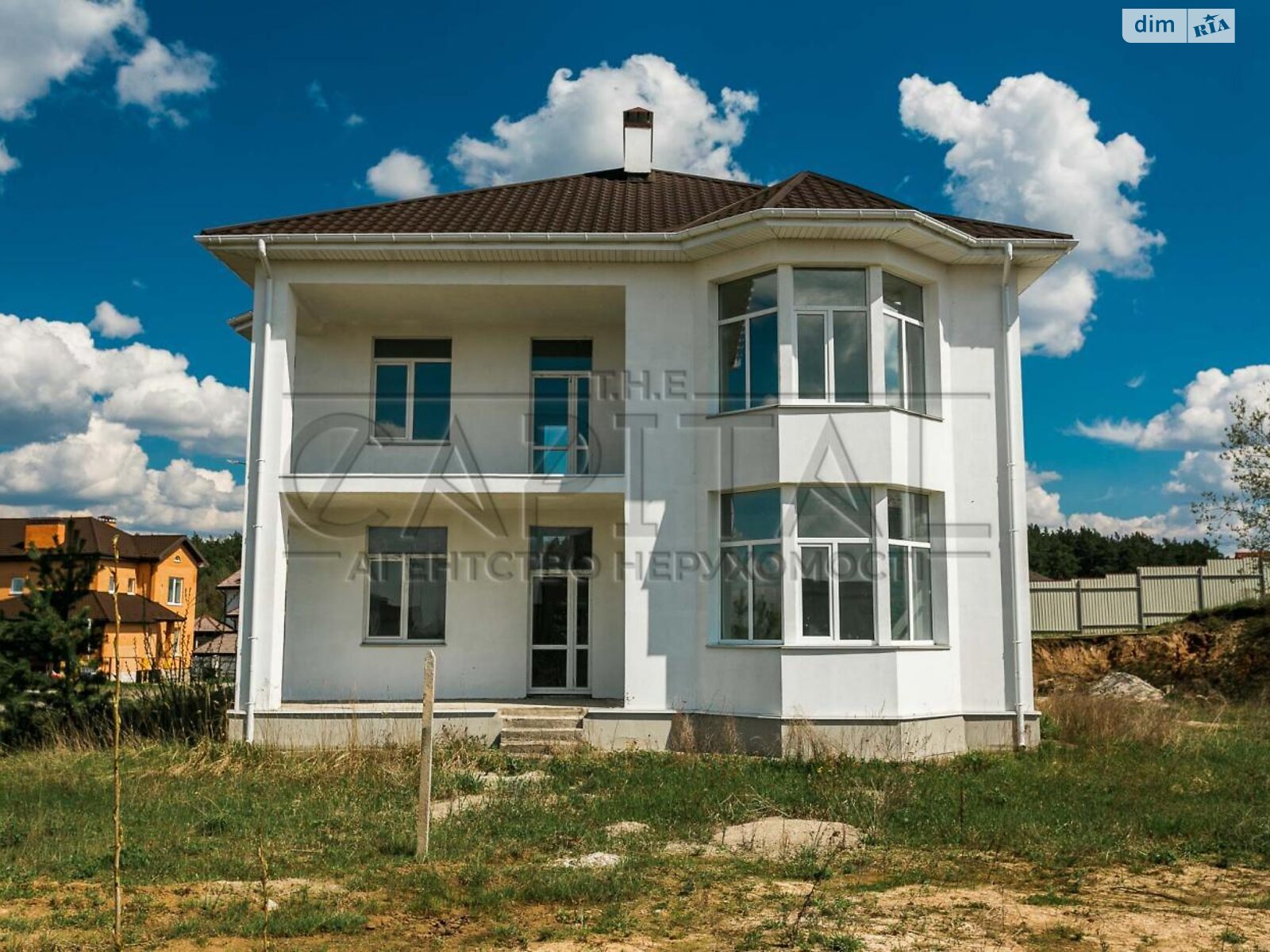 двухэтажный дом, 209 кв. м, кирпич. Продажа в Макарове район Березовка фото 1