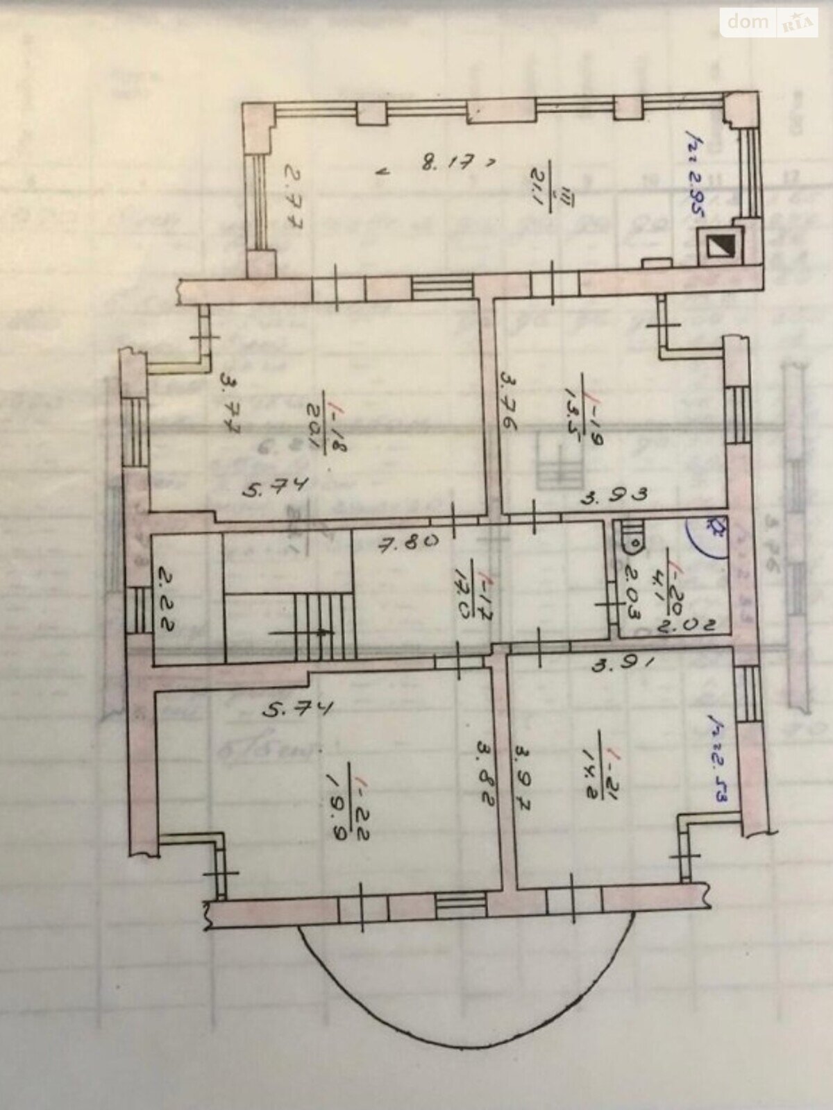 трехэтажный дом с балконом, 515 кв. м, кирпич. Продажа в Мостище фото 1