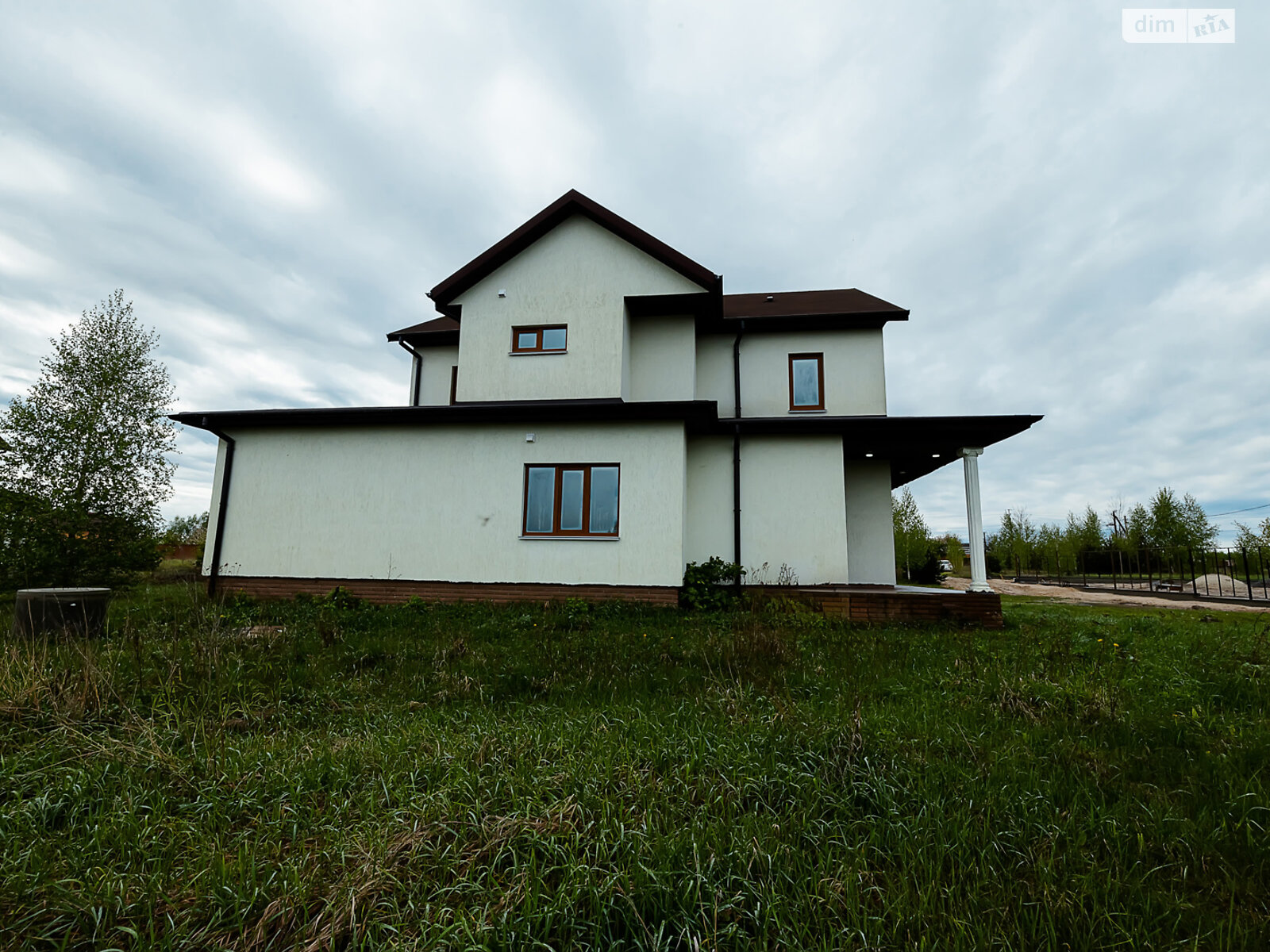 двоповерховий будинок з верандою, 247.7 кв. м, цегла. Продаж у Вишеграді фото 1 двоповерховий будинок з верандою, 247.7 кв. м, цегла. Продаж у Вишеграді фото 1