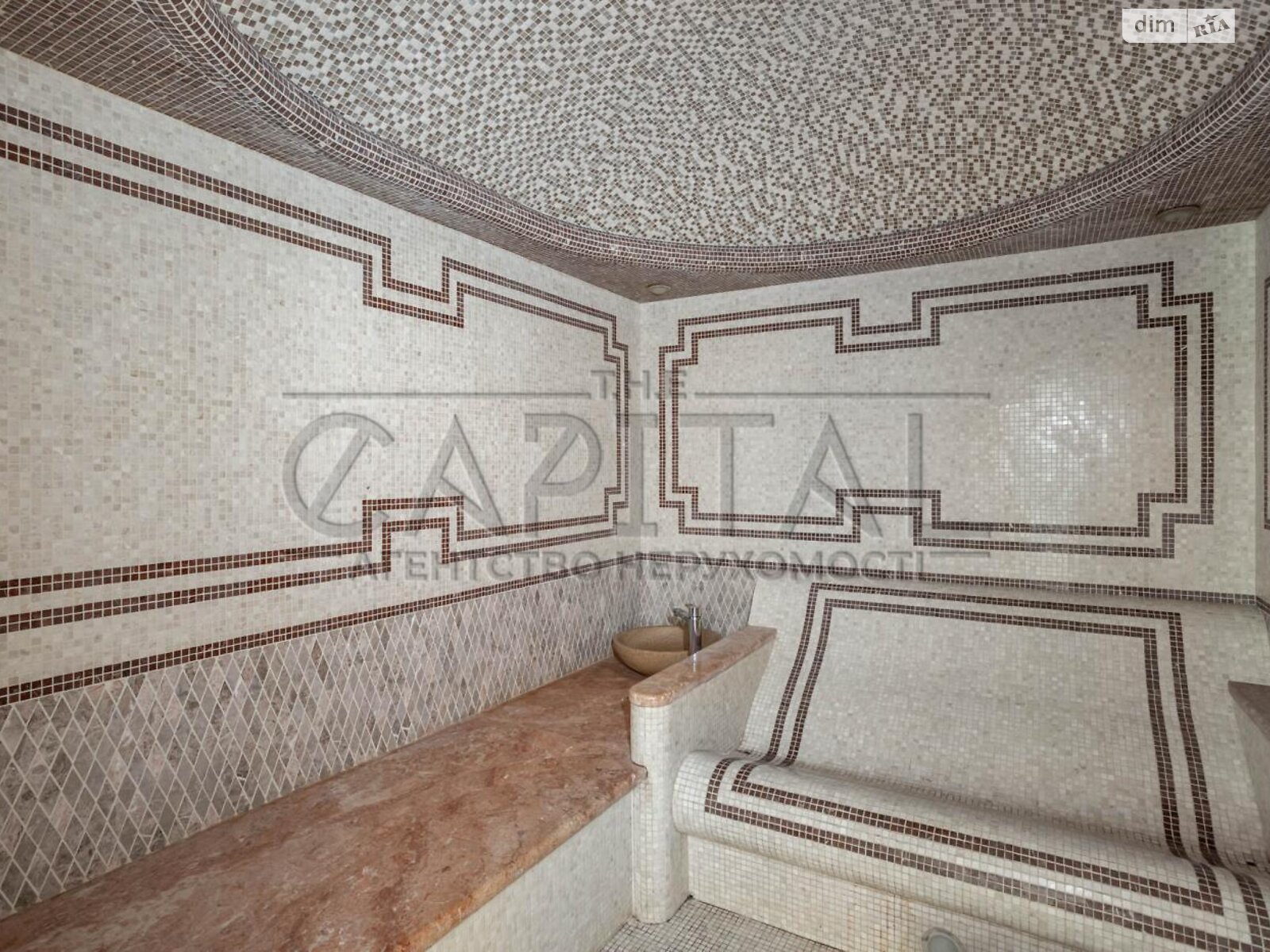 двухэтажный дом с гаражом, 589 кв. м, кирпич. Продажа в Макарове фото 1 двухэтажный дом с гаражом, 589 кв. м, кирпич. Продажа в Макарове фото 1